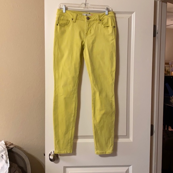 Cabi Yellow Skinny Jeans Size 8 - Picture 1 of 3